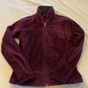 Mountain Hardwear full zip up